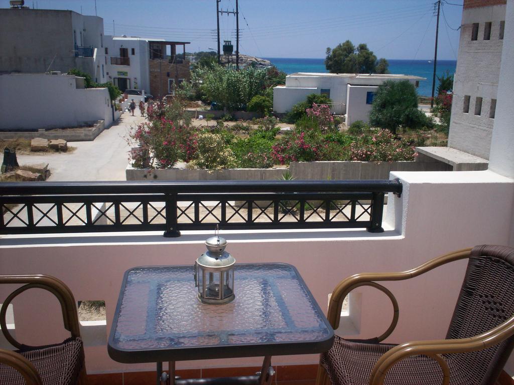 Alex Mike Daire Agia Anna  Dış mekan fotoğraf